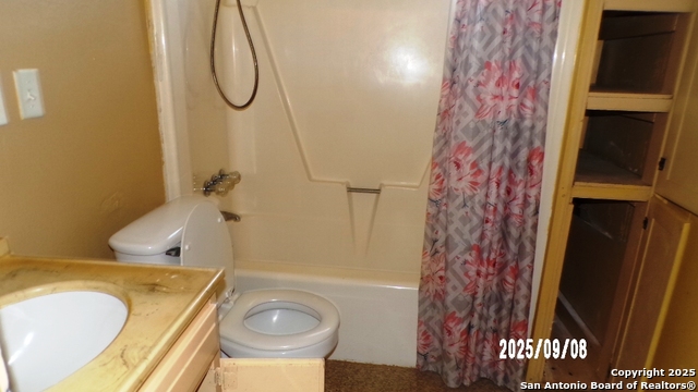 Image 30 of 53 For 704 Washington N