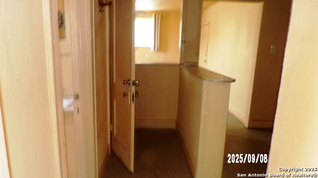 Image 41 of 53 For 704 Washington N