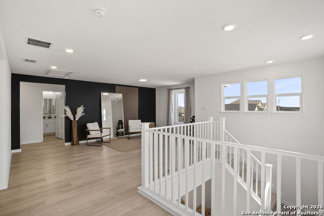 Image 19 of 39 For 400 Sambar Bay