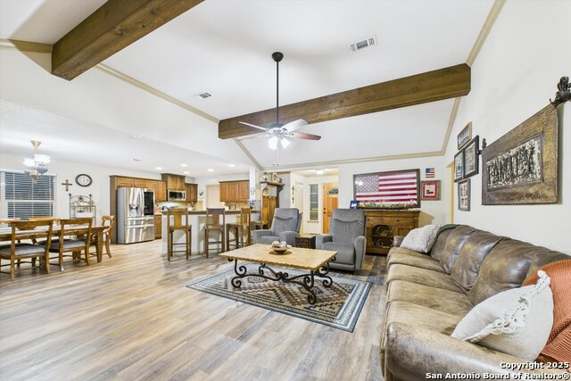 Listing photo id 8 for 417 Cr 2471  