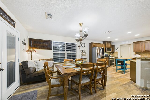 Listing photo id 14 for 417 Cr 2471  