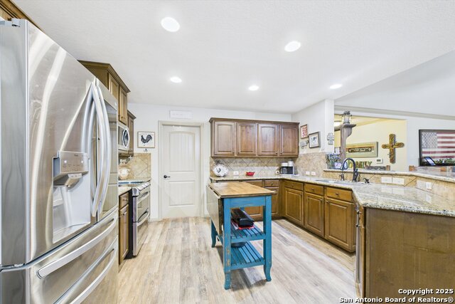 Listing photo id 18 for 417 Cr 2471  