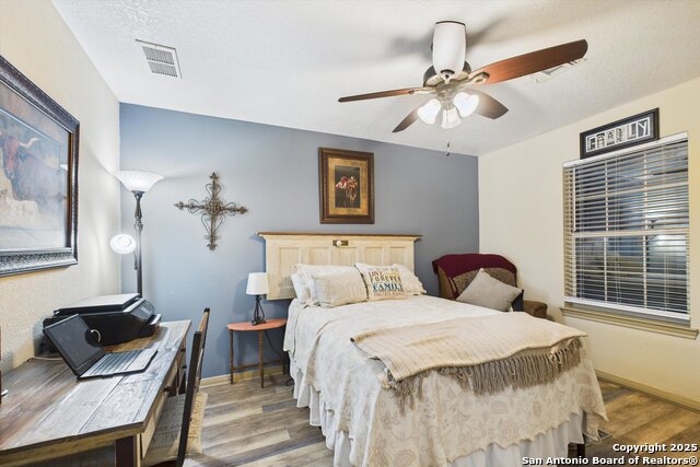 Listing photo id 30 for 417 Cr 2471  