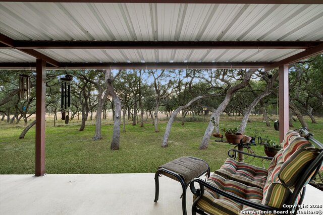 Listing photo id 41 for 417 Cr 2471  