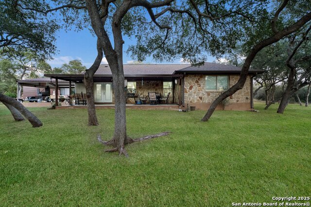 Listing photo id 42 for 417 Cr 2471  