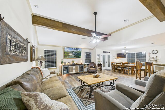 Listing photo id 6 for 417 Cr 2471  