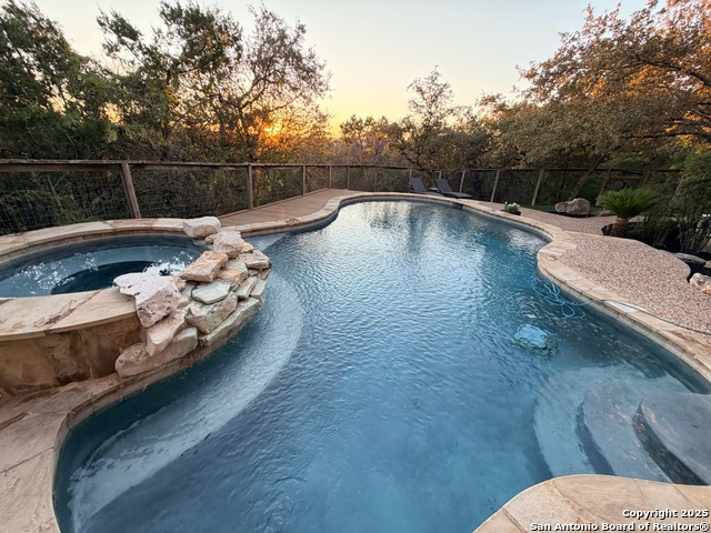 Image 29 of 37 For 2414 Redland Pt