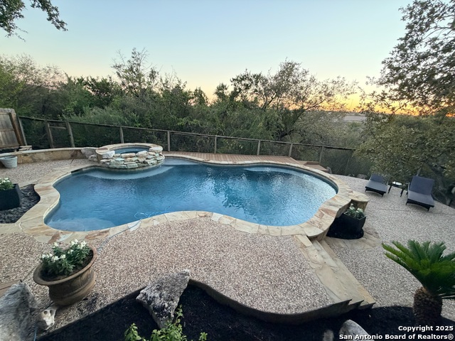 Image 30 of 37 For 2414 Redland Pt