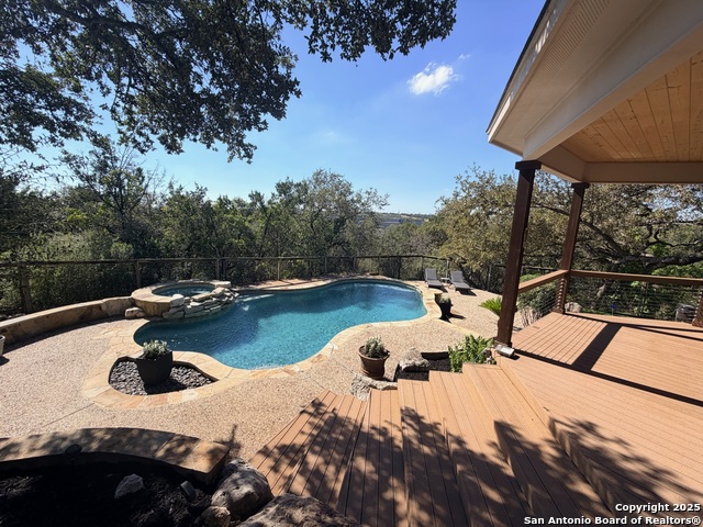 Image 33 of 37 For 2414 Redland Pt