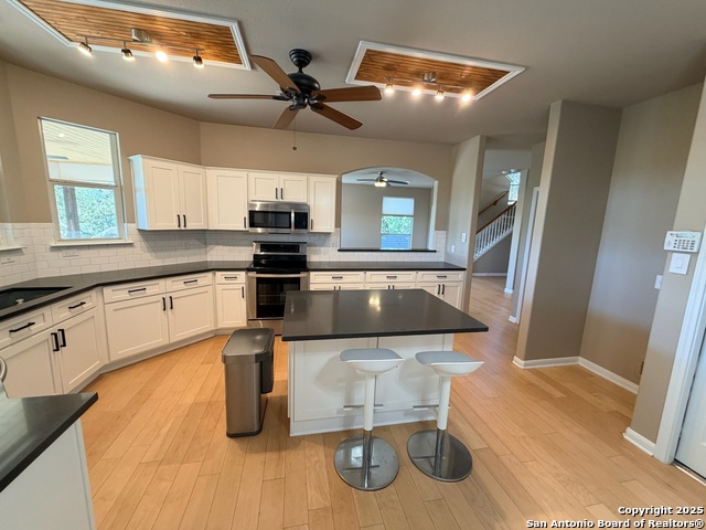 Image 7 of 37 For 2414 Redland Pt