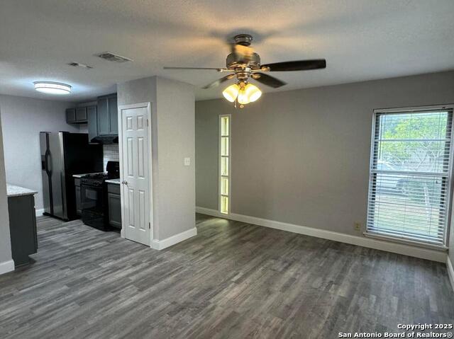 Image 6 of 24 For 3606 Versailles