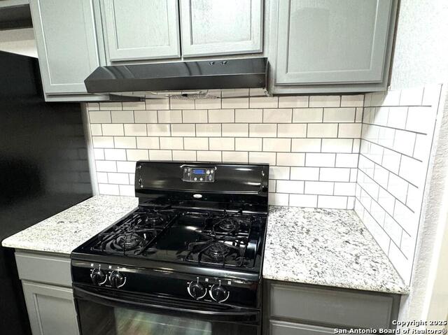 Image 9 of 24 For 3606 Versailles