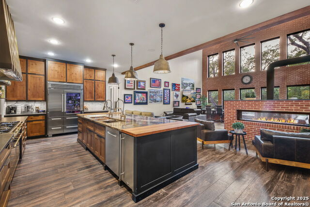 Image 12 of 50 For 20053 Scenic Loop Rd