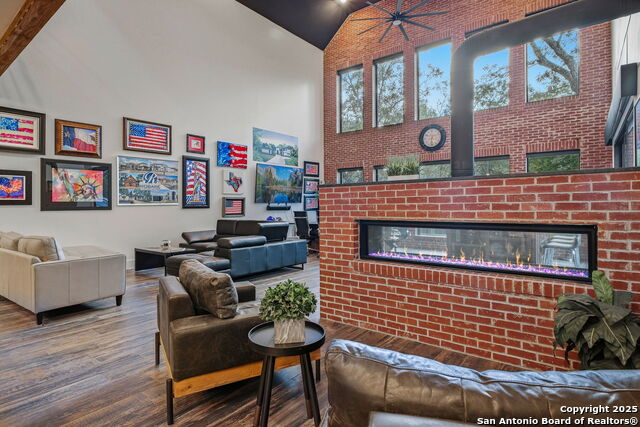 Image 18 of 50 For 20053 Scenic Loop Rd