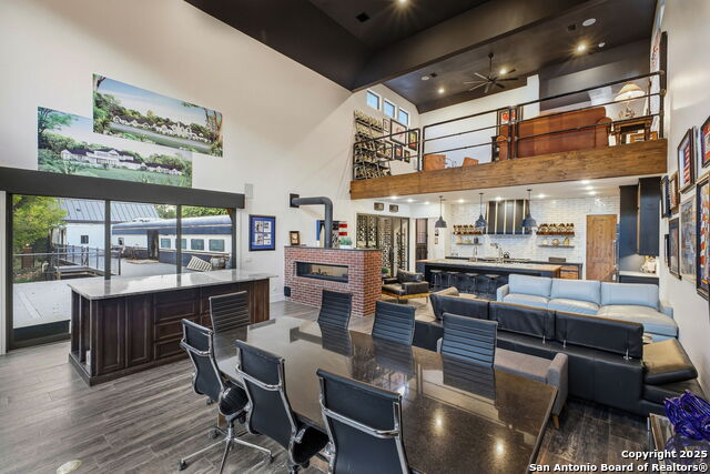 Image 23 of 50 For 20053 Scenic Loop Rd