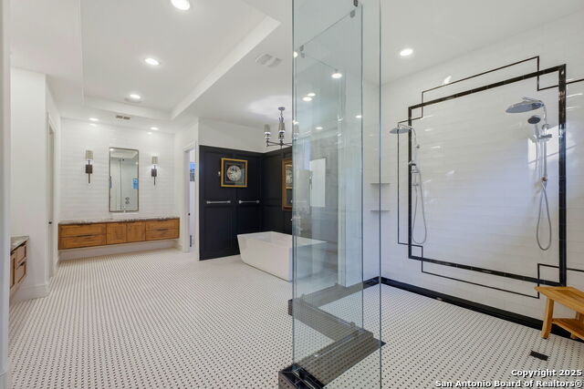 Image 29 of 50 For 20053 Scenic Loop Rd