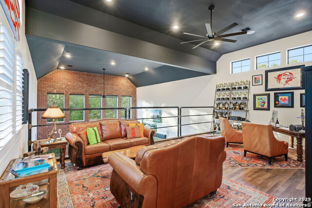 Image 36 of 50 For 20053 Scenic Loop Rd