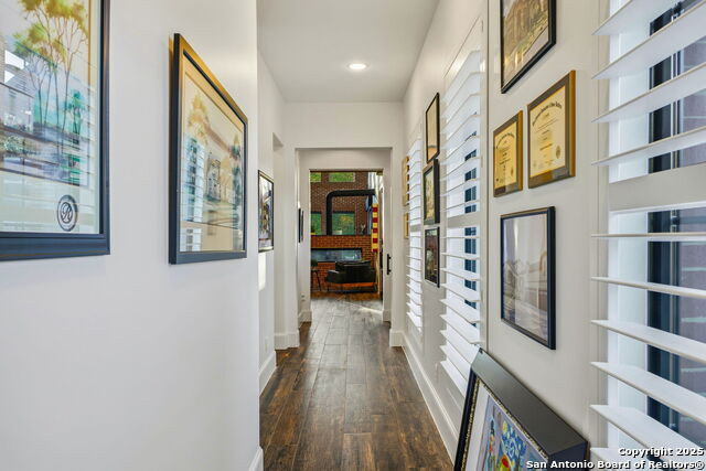 Image 42 of 50 For 20053 Scenic Loop Rd