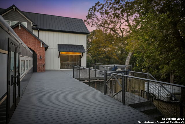 Image 47 of 50 For 20053 Scenic Loop Rd