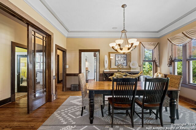 Listing photo id 15 for 308 Summit Ave W