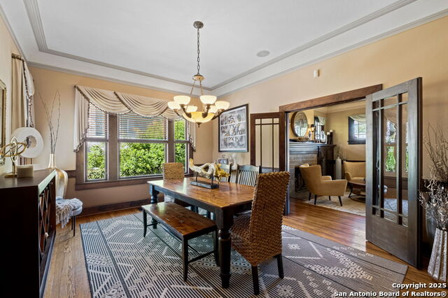 Listing photo id 16 for 308 Summit Ave W