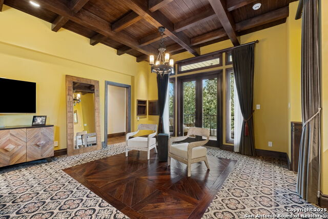 Listing photo id 32 for 308 Summit Ave W