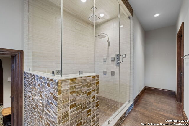 Listing photo id 34 for 308 Summit Ave W