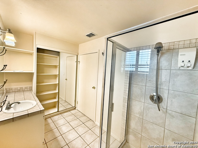 Image 11 of 35 For 275 Halm  