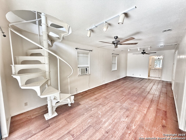 Image 15 of 35 For 275 Halm  