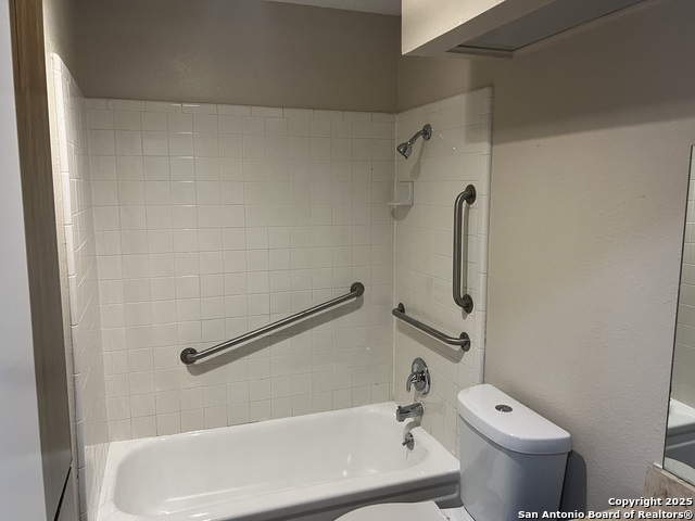 Image 13 of 17 For 11447 Woollcott