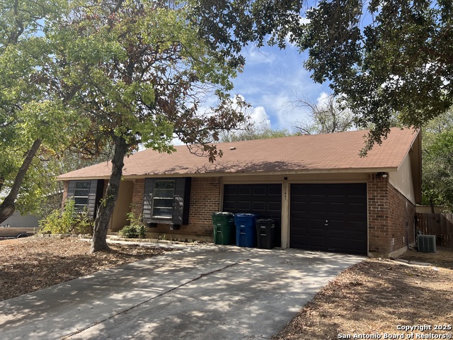 Image 3 of 17 For 11447 Woollcott