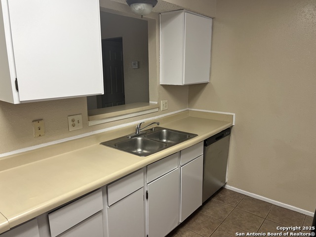 Image 5 of 17 For 11447 Woollcott