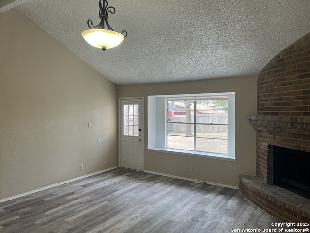 Image 9 of 17 For 11447 Woollcott