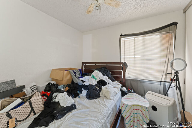 Image 18 of 22 For 5936 Misty Glen