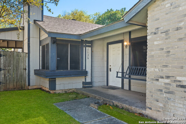 Image 5 of 22 For 5936 Misty Glen