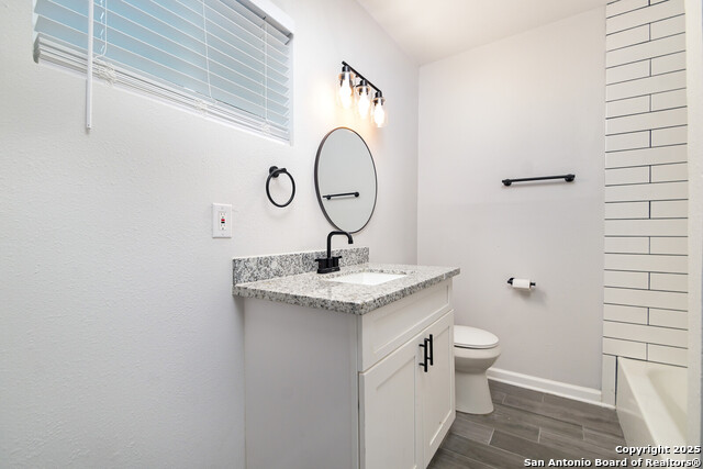 Image 11 of 20 For 343 Fargo  