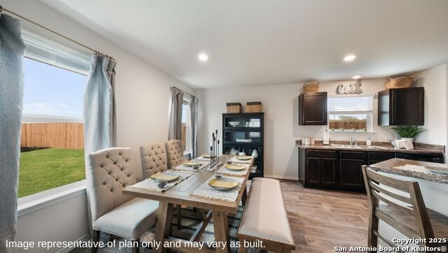 Listing photo id 8 for 149 Western Gull Drive