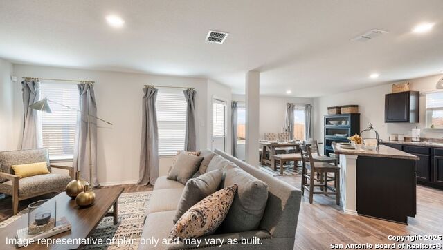 Listing photo id 4 for 149 Western Gull Drive