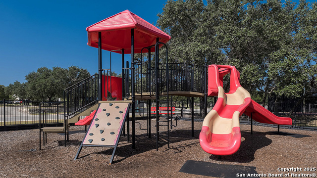 Listing photo id 74 for 149 Western Gull Drive