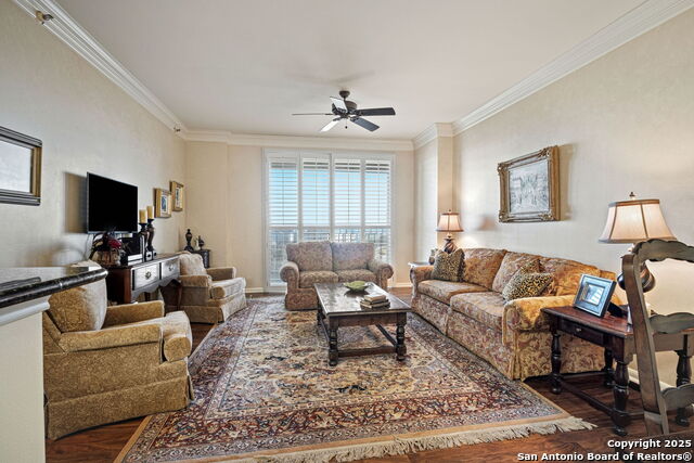 Image 7 of 44 For 1 Towers Park Ln  810