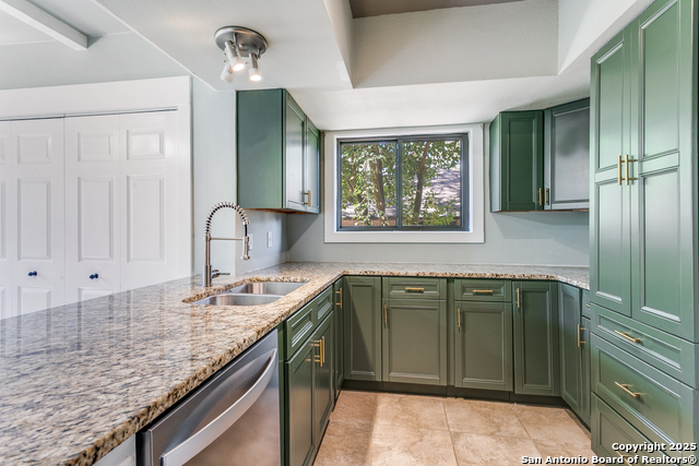 Image 20 of 44 For 11410 Whisper Moss