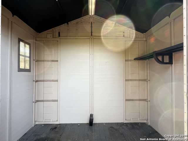 Image 37 of 44 For 11410 Whisper Moss