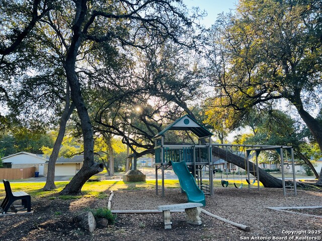 Image 38 of 44 For 11410 Whisper Moss