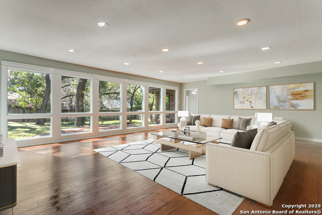 Image 5 of 44 For 11410 Whisper Moss