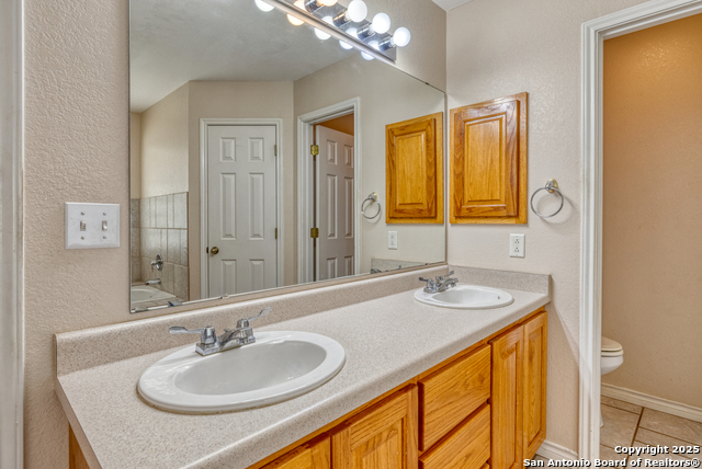 Image 15 of 25 For 165 Cottonwood Pave