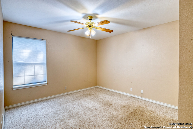 Image 17 of 25 For 165 Cottonwood Pave