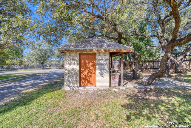 Image 22 of 25 For 165 Cottonwood Pave