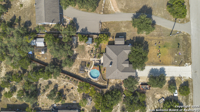Listing photo id 28 for 1264 Spicewood Rd