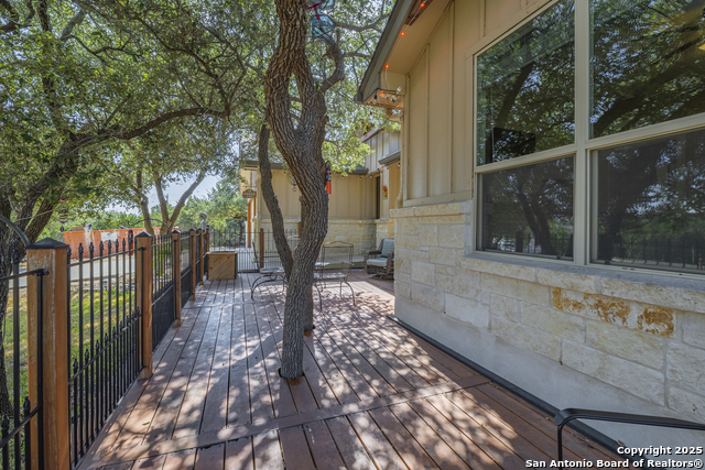Listing photo id 39 for 1264 Spicewood Rd