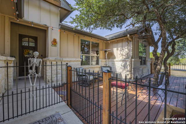 Listing photo id 40 for 1264 Spicewood Rd